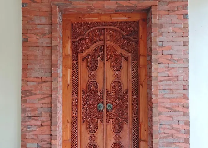 Bale Bali Kemenuh